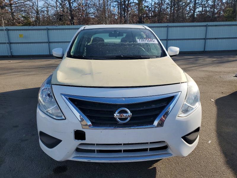 2016 Nissan Versa 1.6 sv