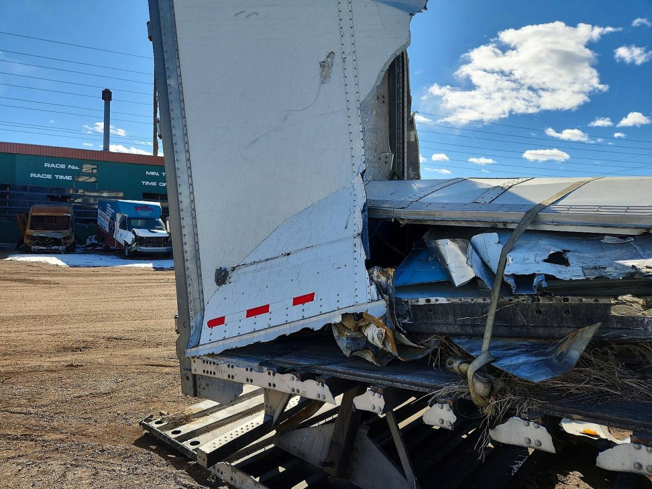 2014 Vanguard DRY Van Trailer