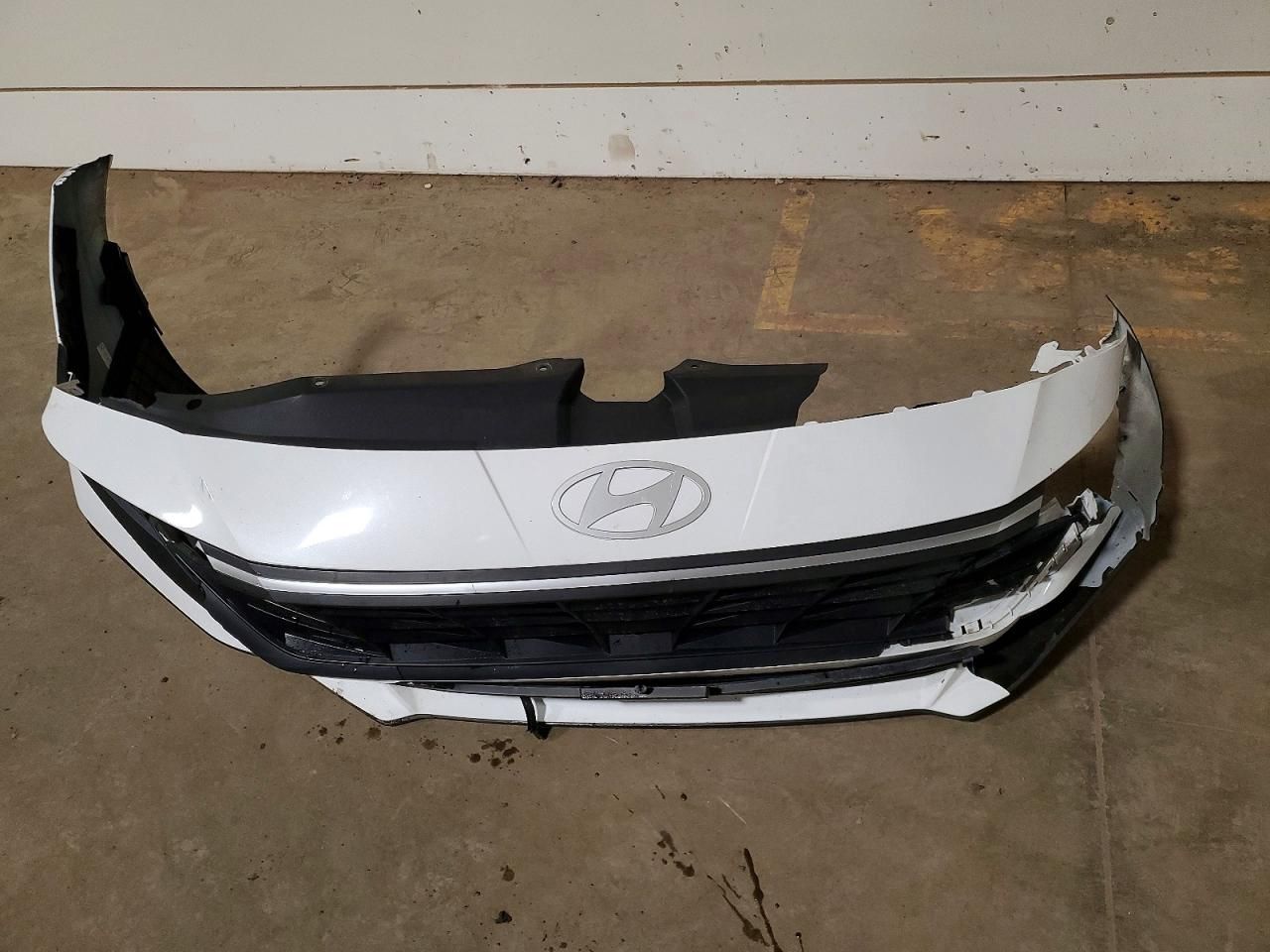 2024 Hyundai Elantra Blue