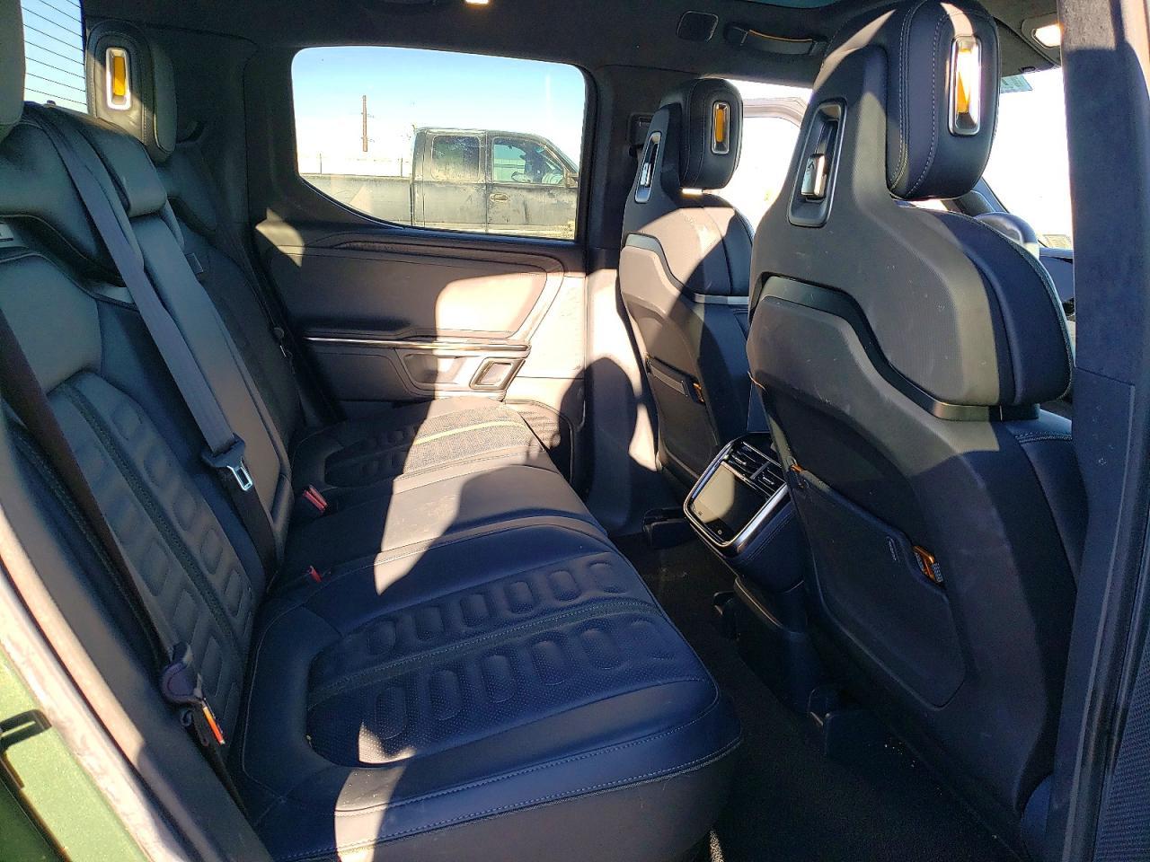 2022 Rivian R1T Adventure