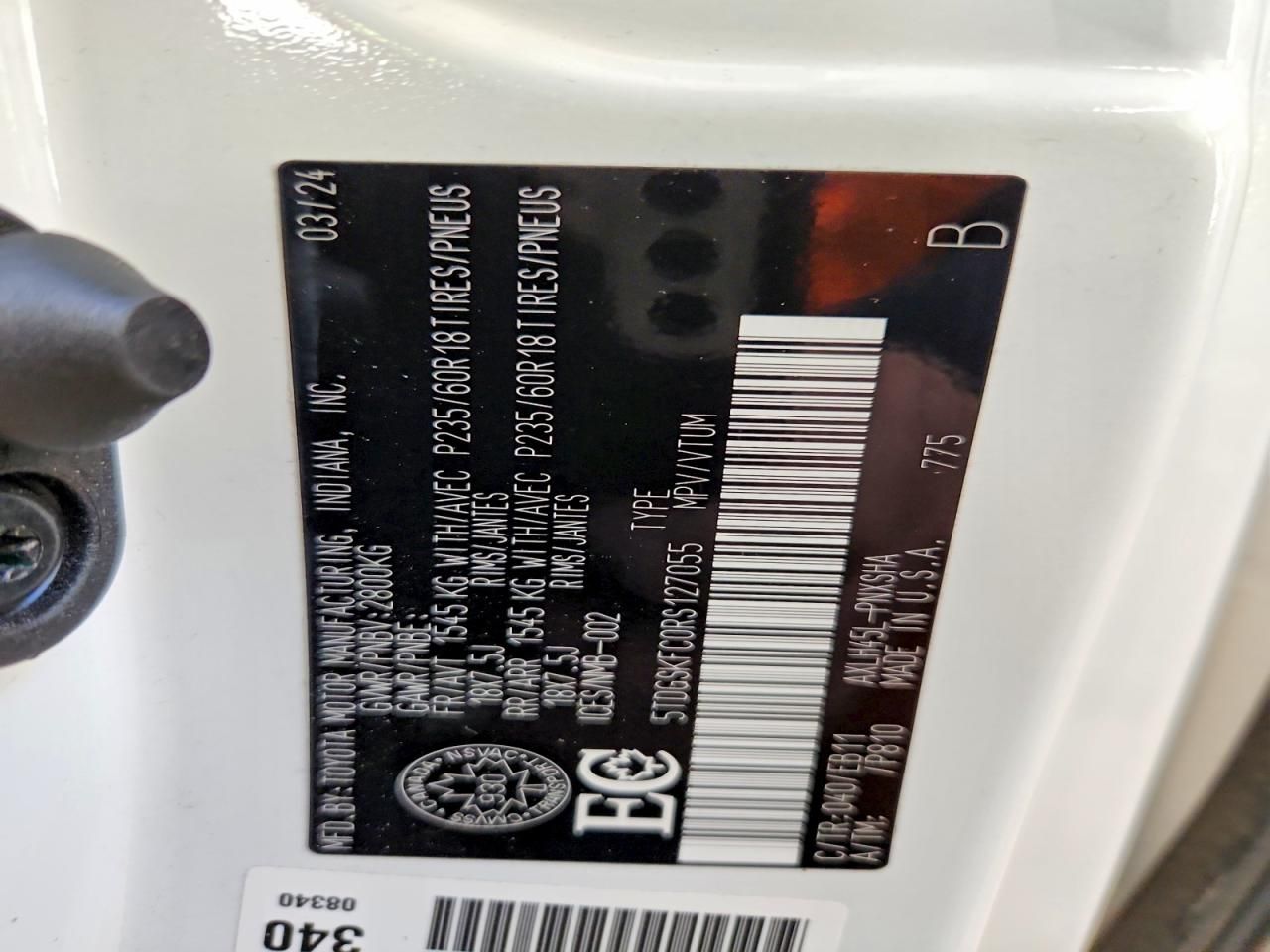 2024 Toyota Sienna le