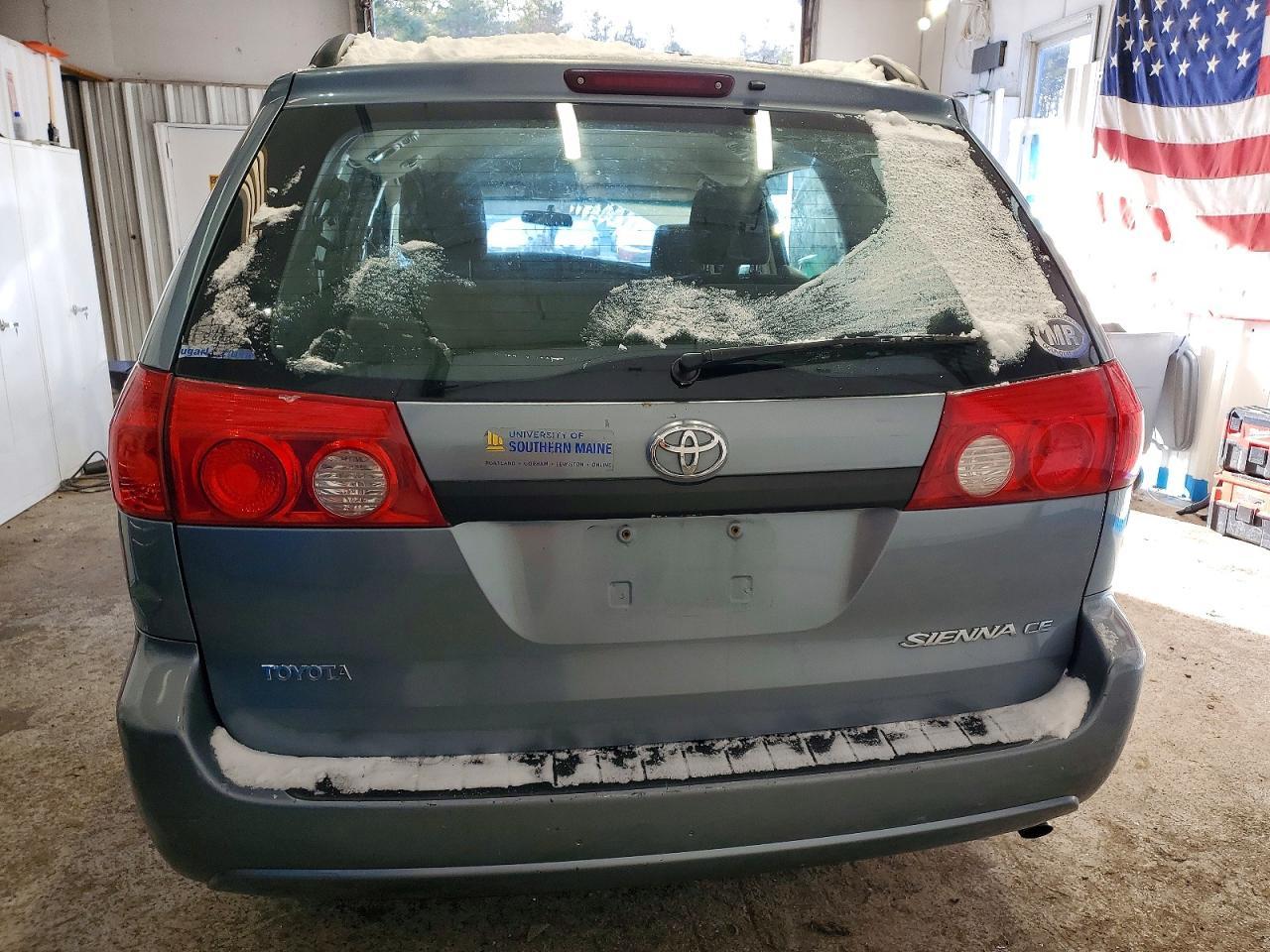 2009 Toyota Sienna ce