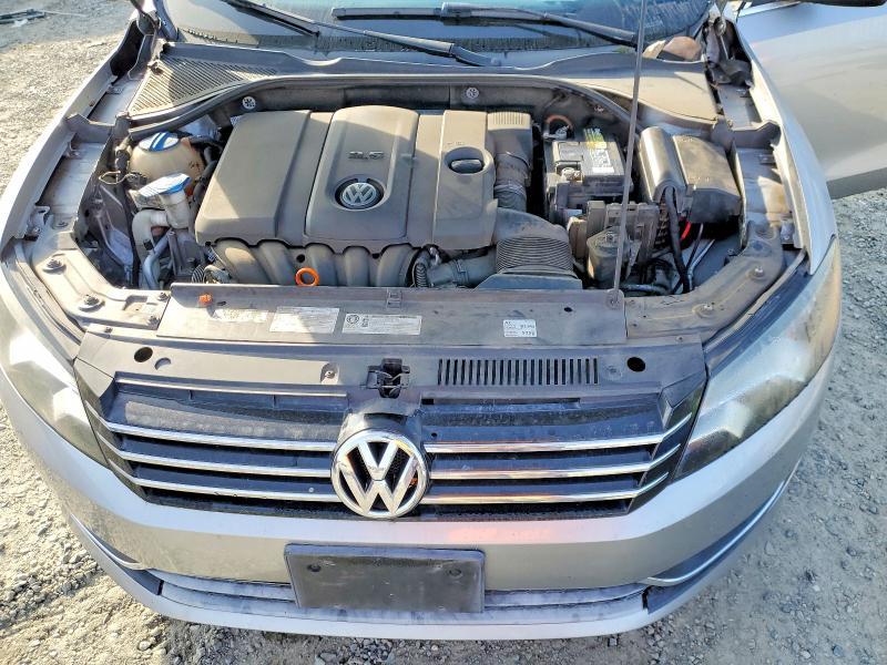 2013 Volkswagen Passat se