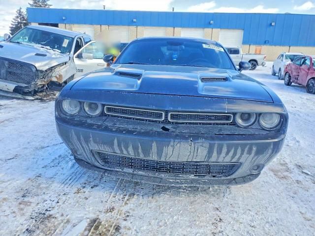 2016 Dodge Challenger sxt
