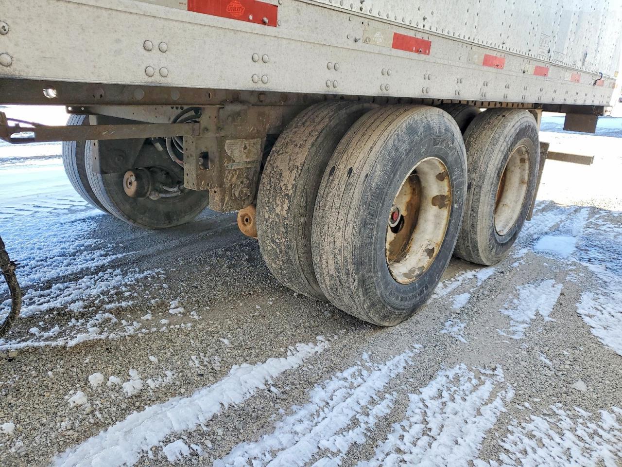 2012 Utility VS2DX DRY Van Trailer