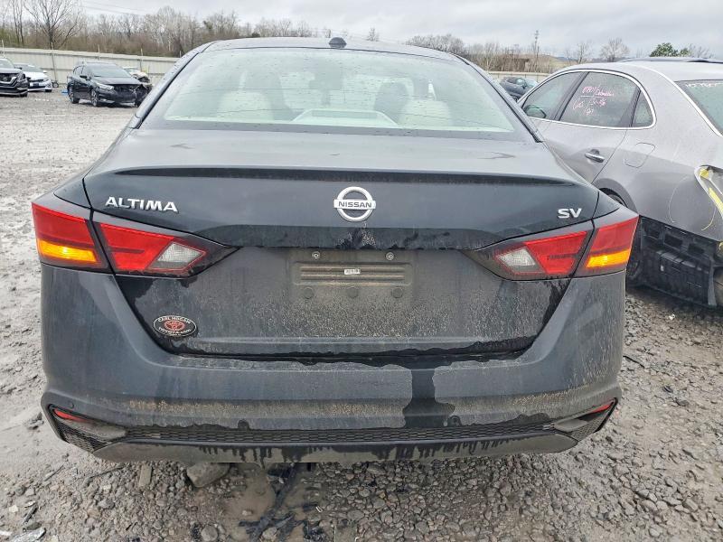 2021 Nissan Altima sv