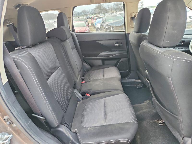 2018 Mitsubishi Outlander es