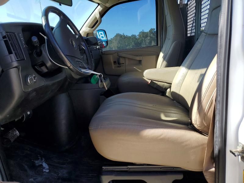 2022 Chevrolet Express G2500 Delivery van