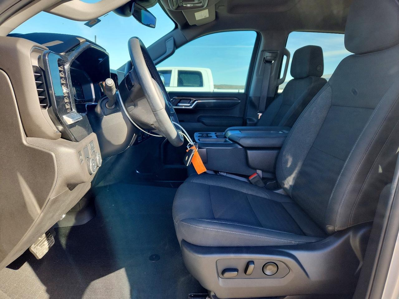 2024 Chevrolet Silverado C1500 LT