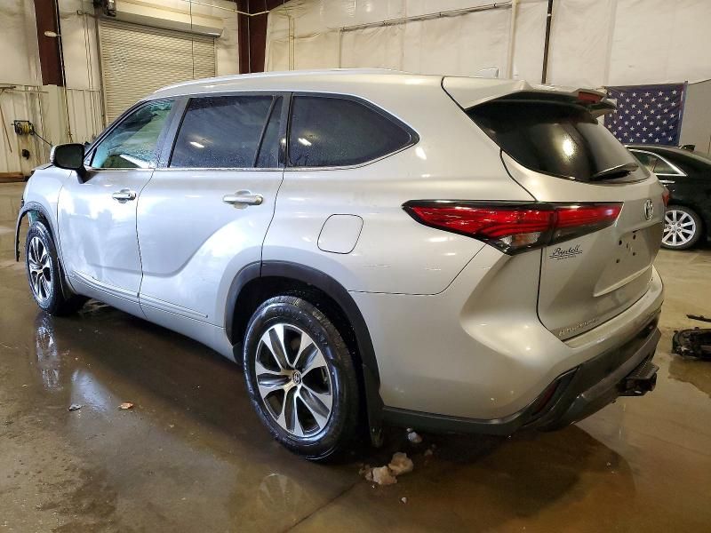2023 Toyota Highlander Hybrid xle