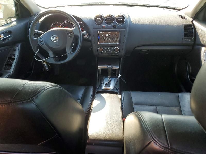 2010 Nissan Altima Base