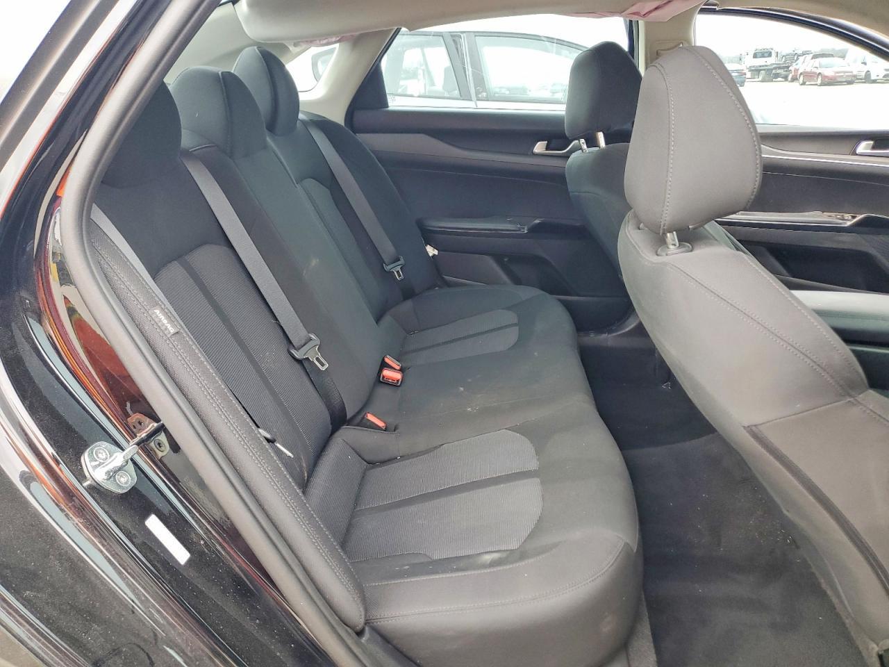 2022 KIA K5 lx