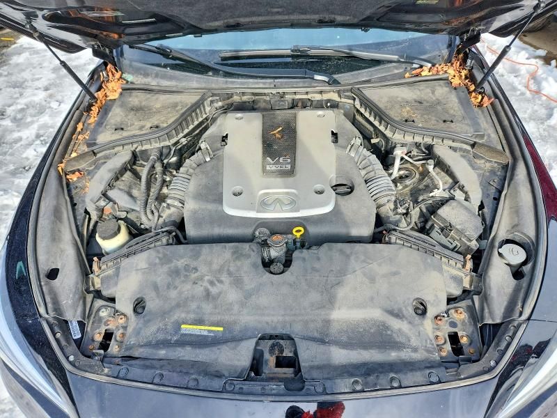 2015 Infiniti Q50 Base