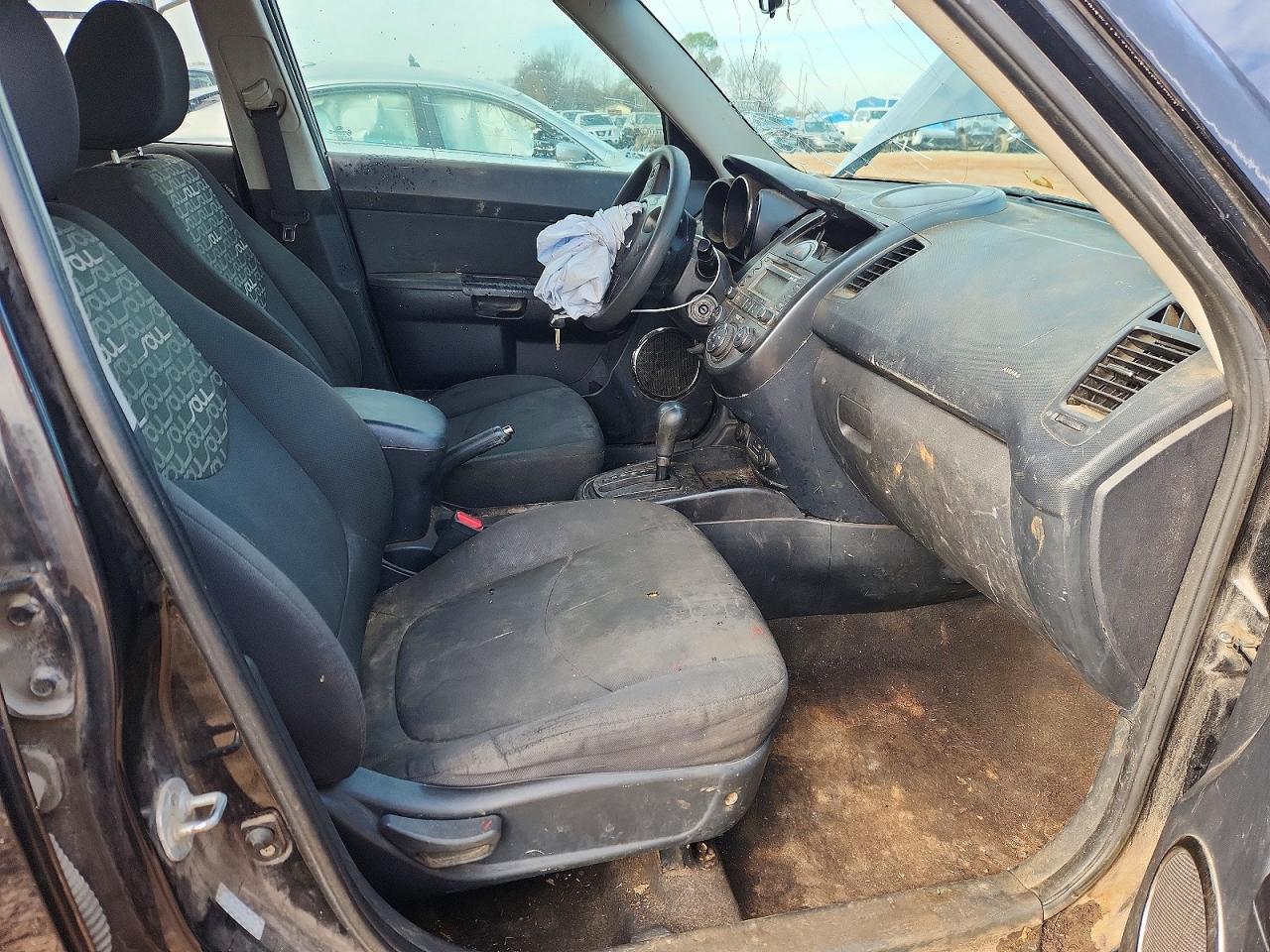 2010 KIA Soul +