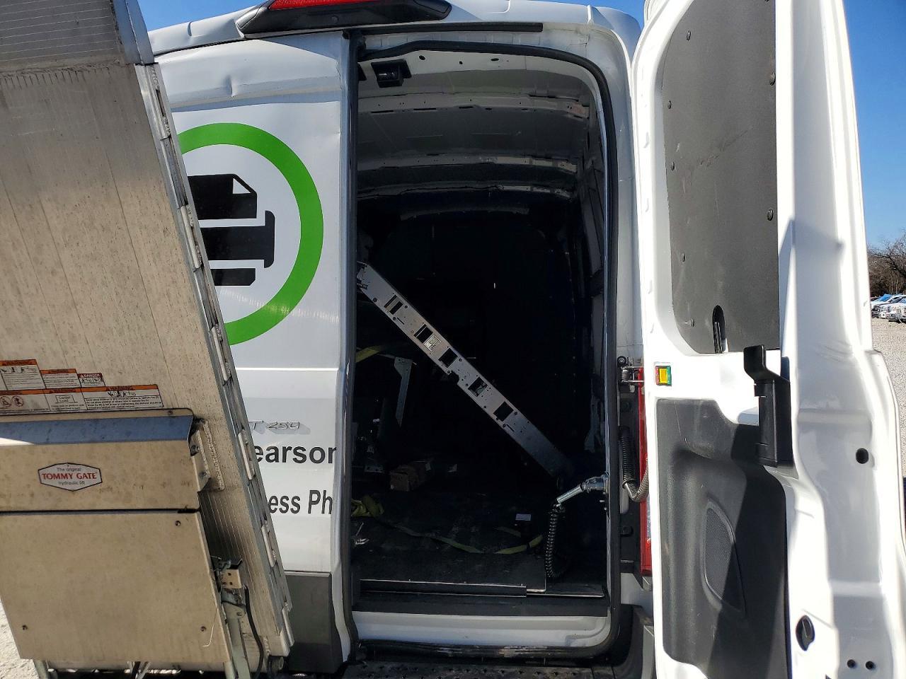 2024 Ford Transit 250 Delivery Van