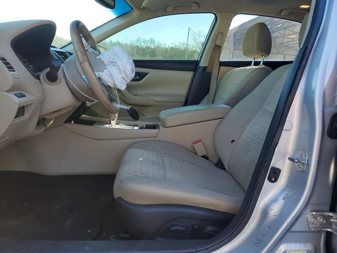2016 Nissan Altima 2.5 sv