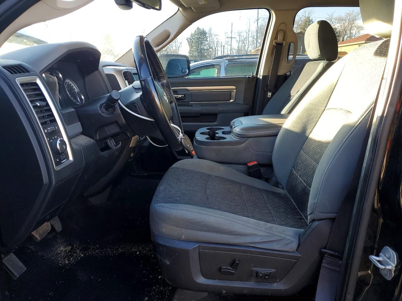 2014 Dodge Ram 1500 slt