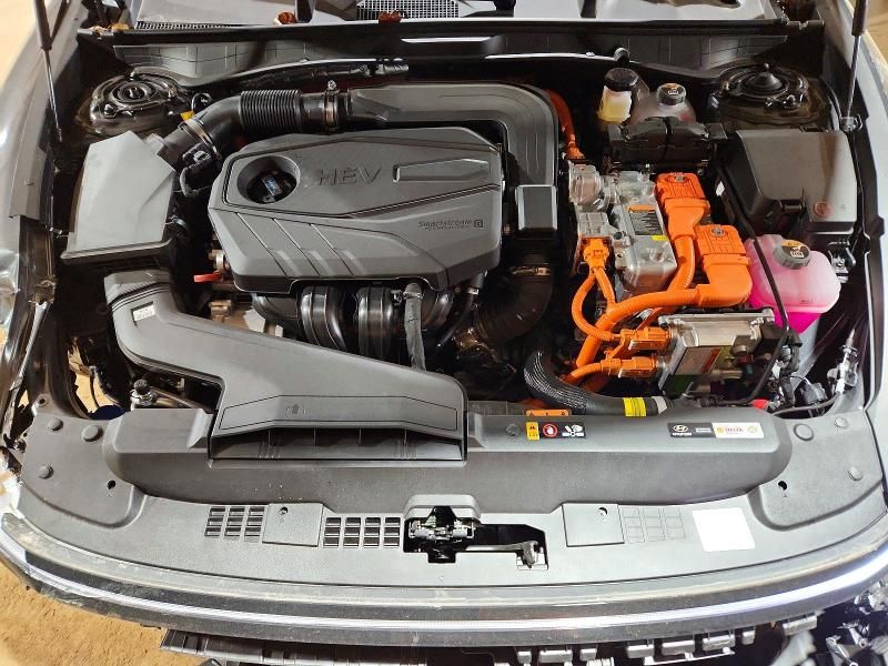 2025 Hyundai Sonata Hybrid