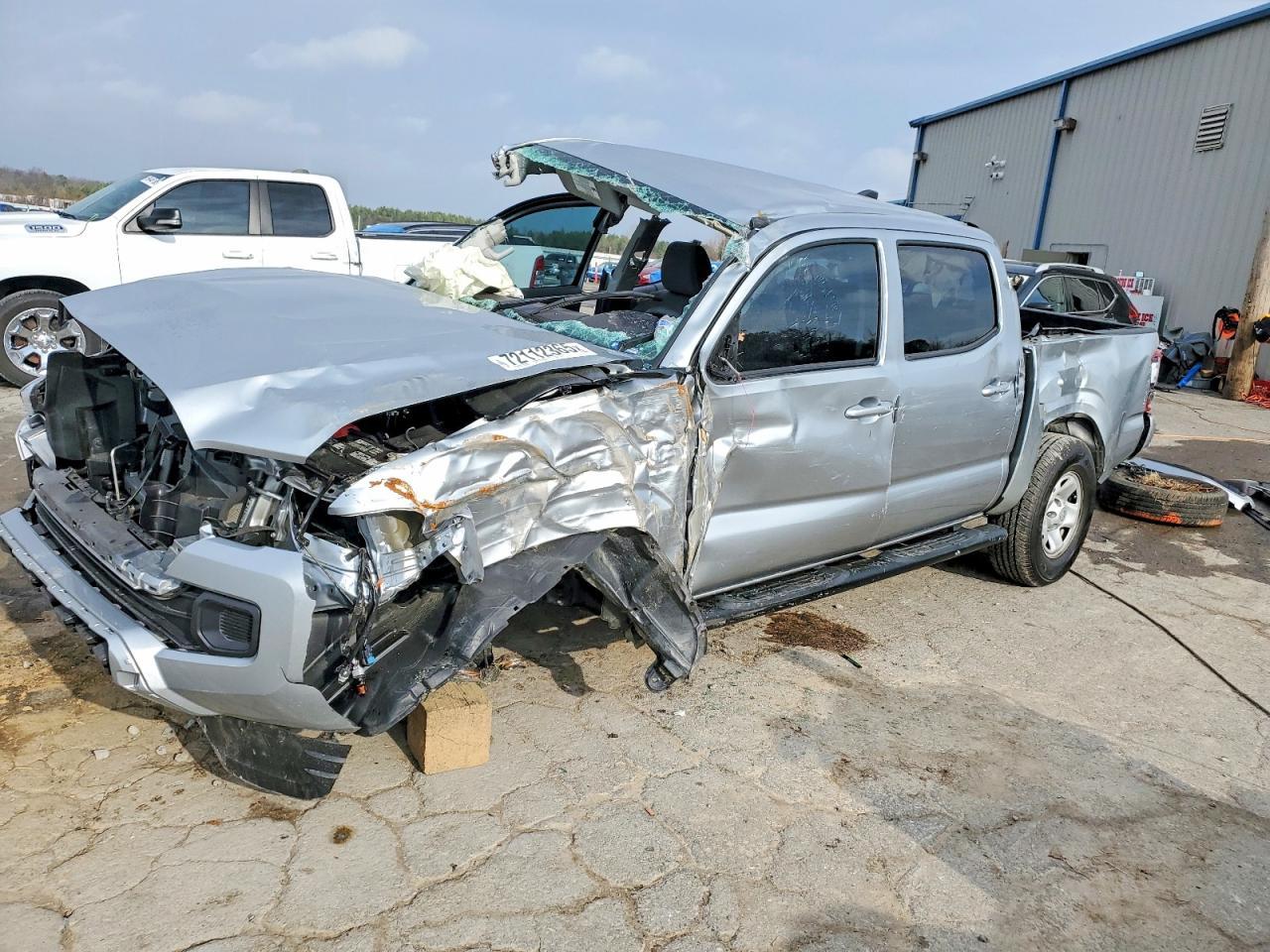 2022 Toyota Tacoma SR V6