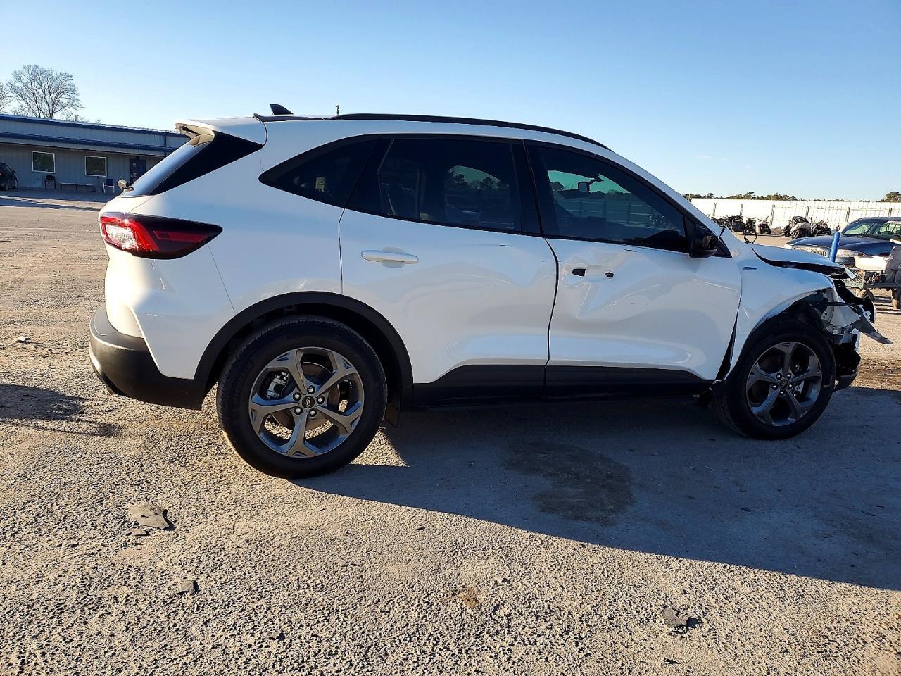 2025 Ford Escape st Line