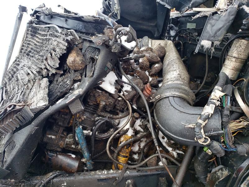 1999 Peterbilt 379 Semi Truck