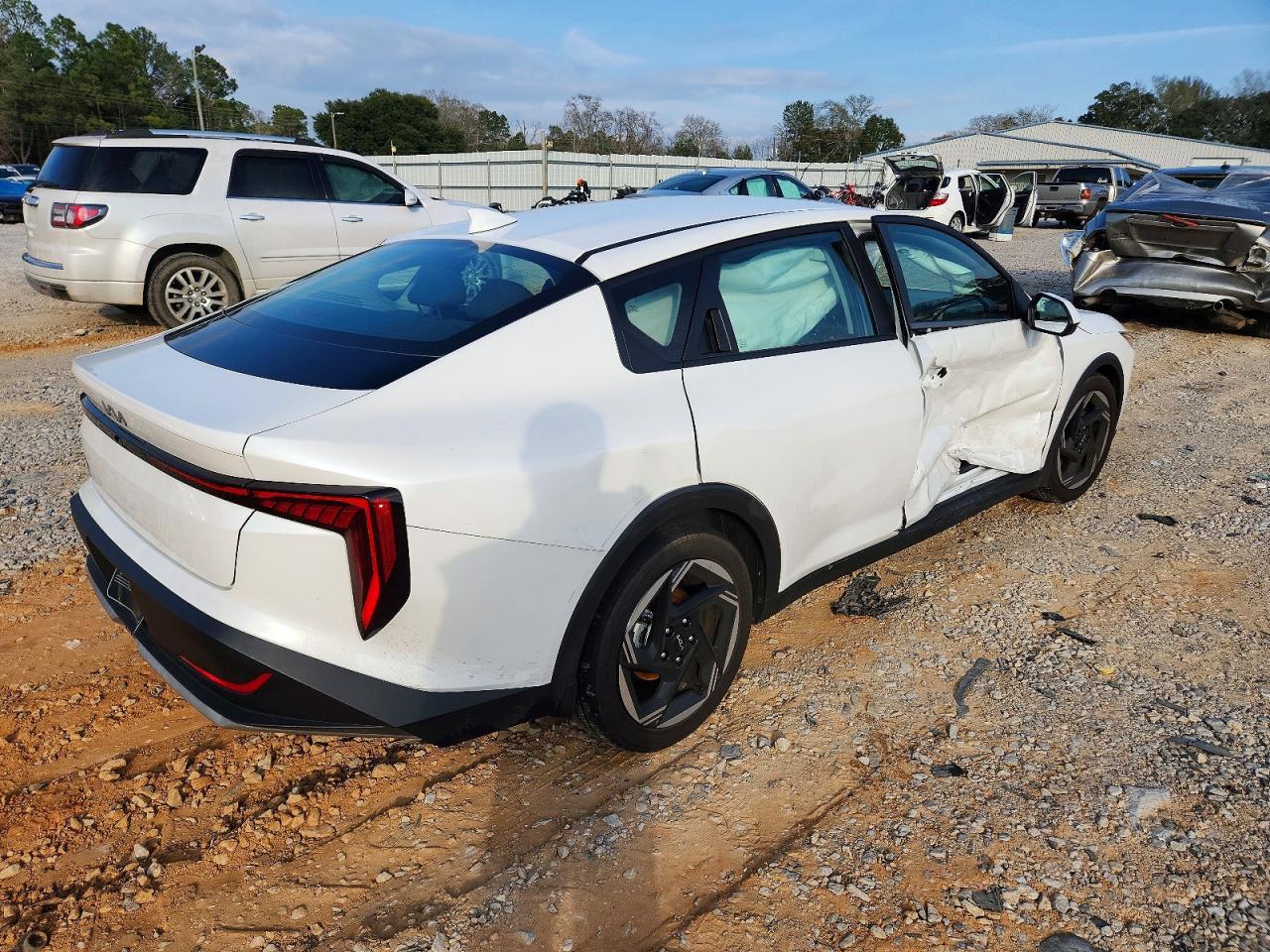 2025 KIA K4 ex