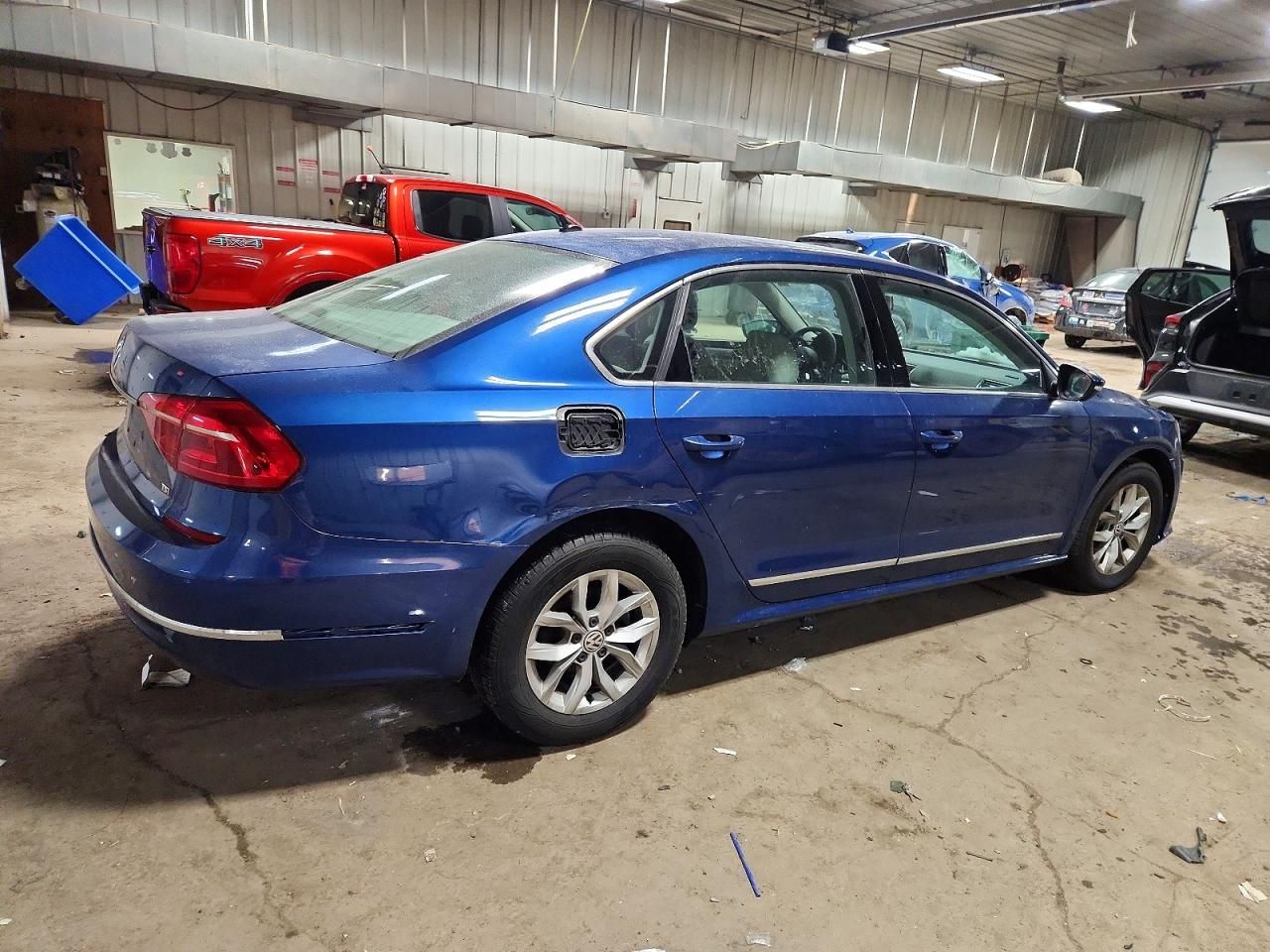 2016 Volkswagen Passat s