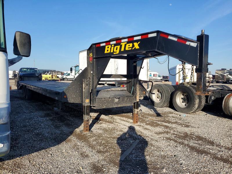 2022 Big Tex 25GN-30BK+5MR Equipment Trailer