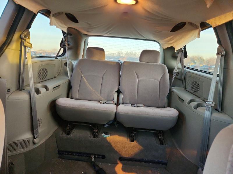 2002 Chrysler Town & Country lx