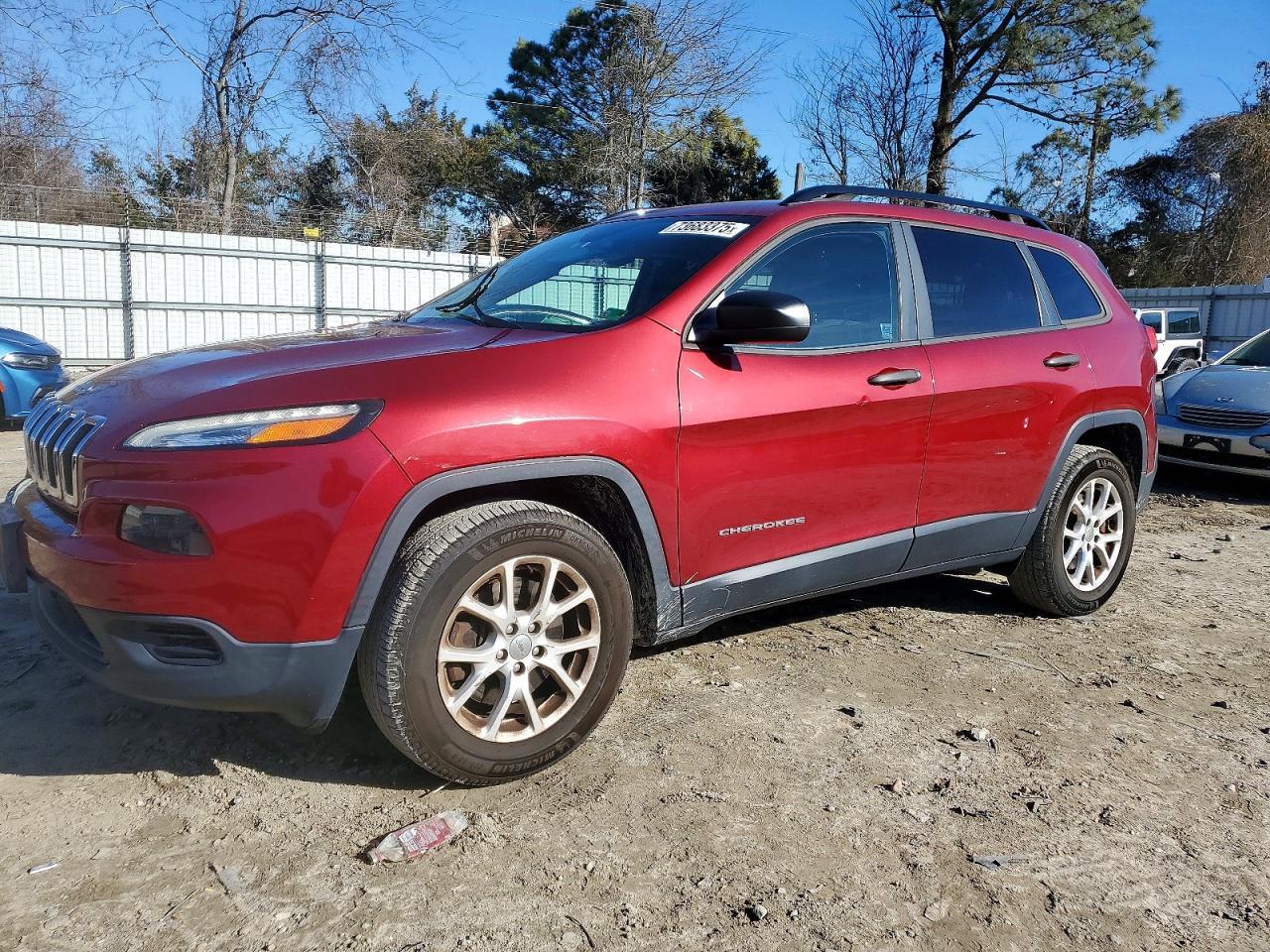 2016 Jeep Cherokee Sport