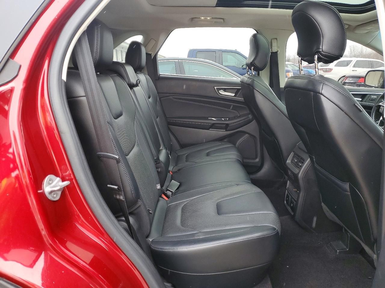 2016 Ford Edge Titanium