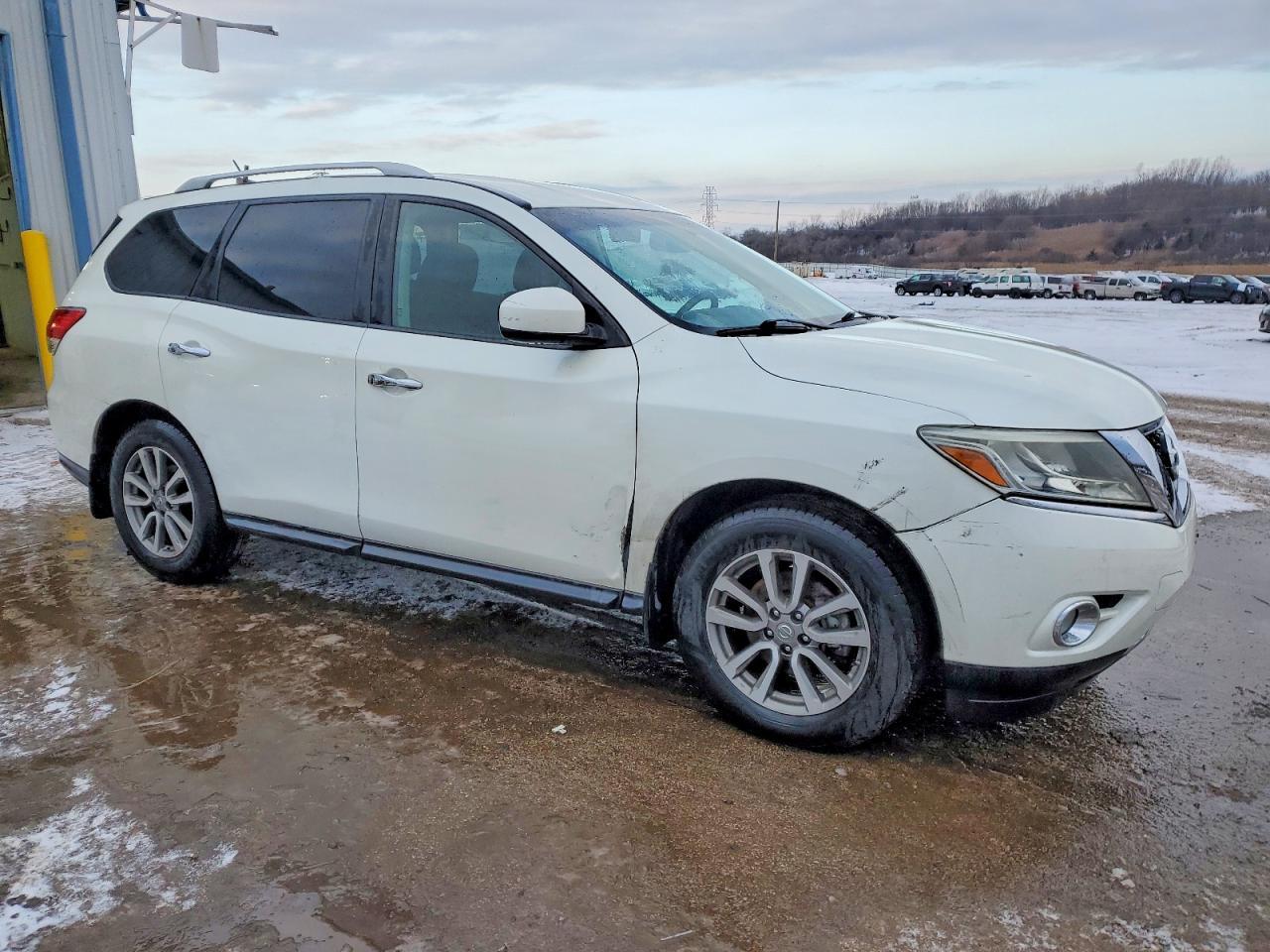 2015 Nissan Pathfinder s
