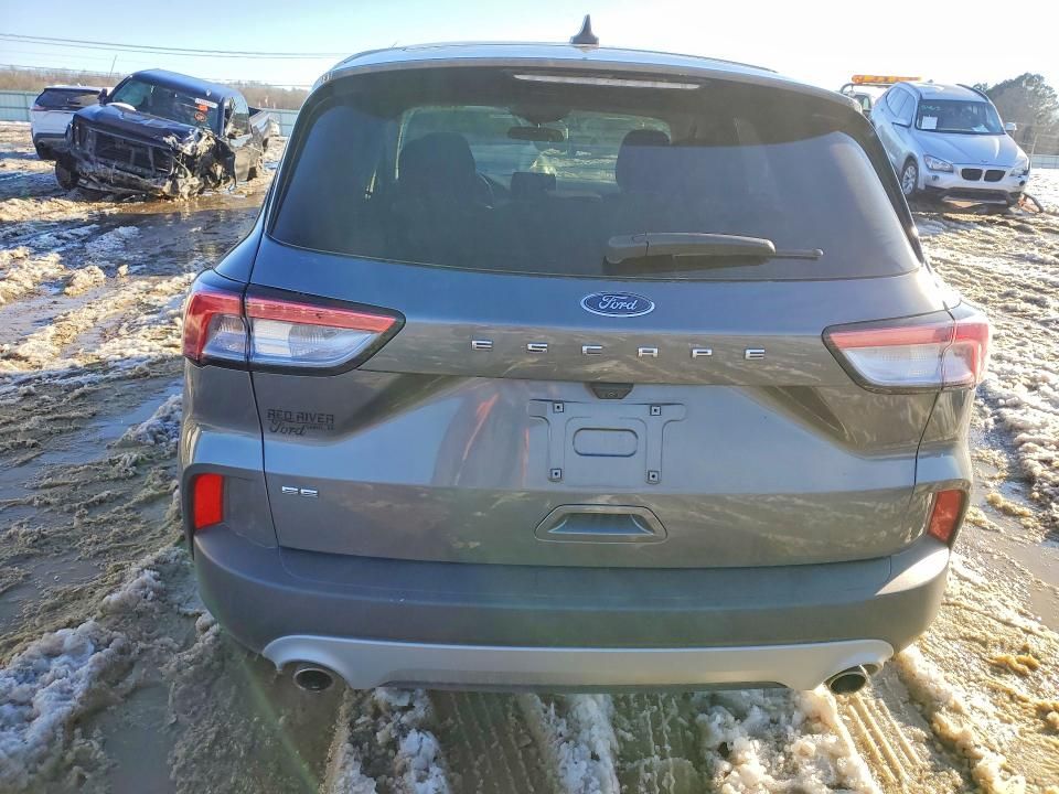 2021 Ford Escape se