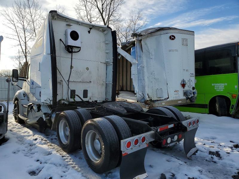 2019 Kenworth T680 Semi Truck