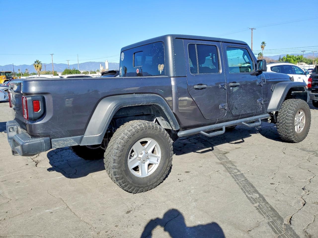 2020 Jeep Gladiator Sport