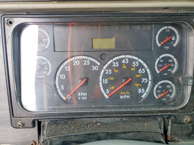 2007 Freightliner Columbia 120 Semi Truck