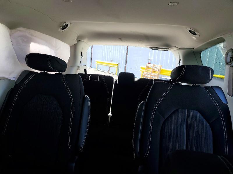 2024 Chrysler Voyager lx