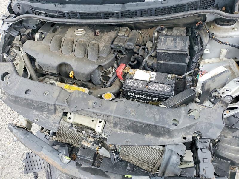 2010 Niss Versa s