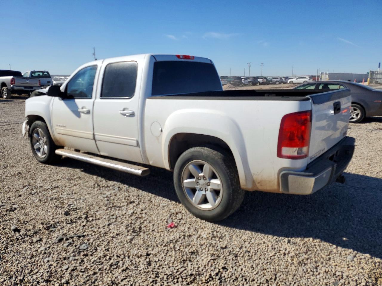 2013 GMC Sierra C1500 slt