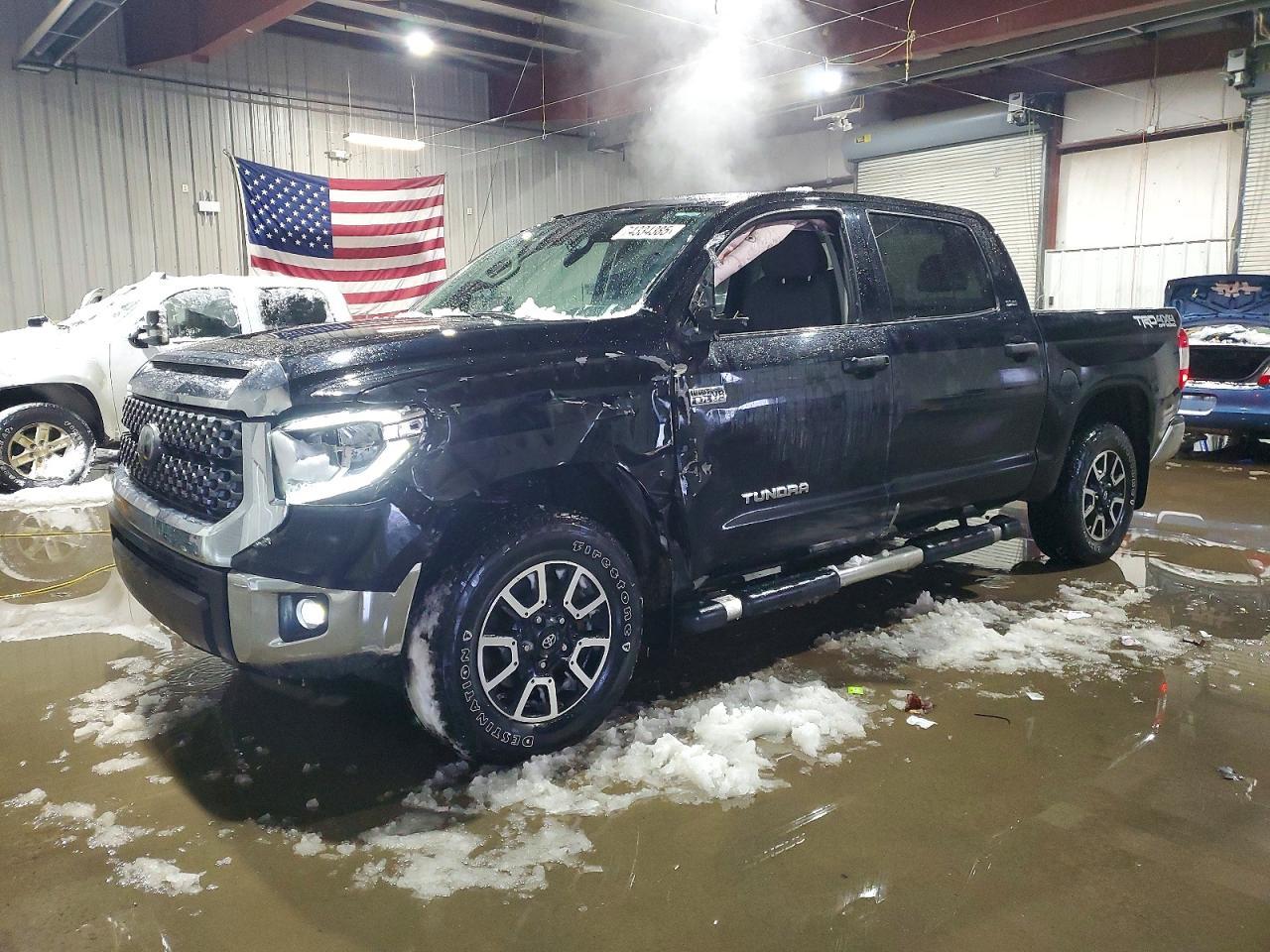 2018 Toyota Tundra SR5