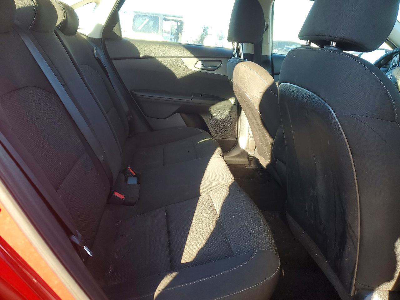 2021 KIA Forte fe
