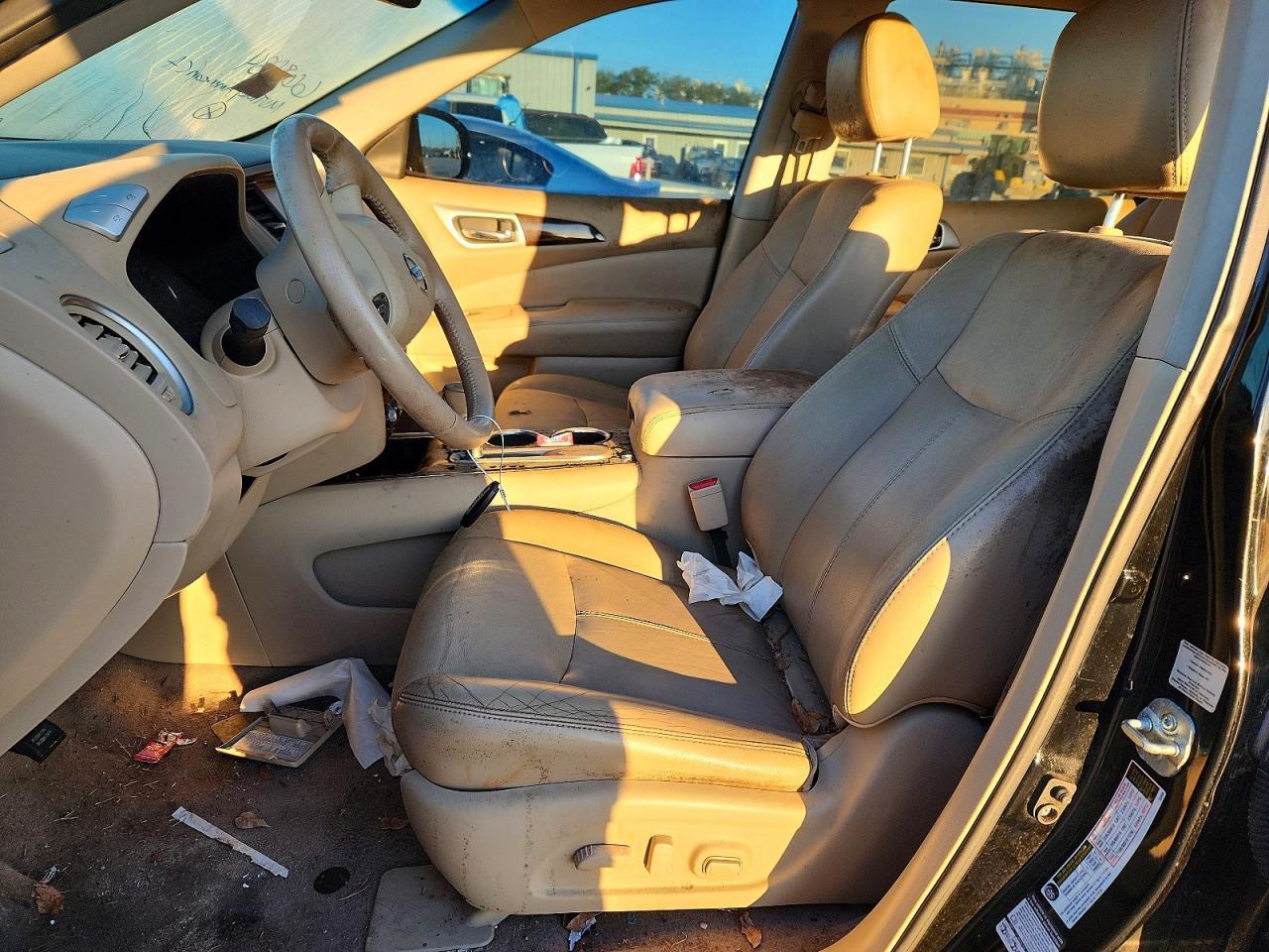 2014 Nissan Pathfinder s
