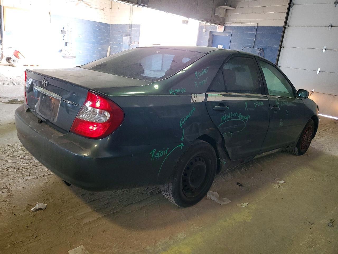 2002 Toyota Camry le