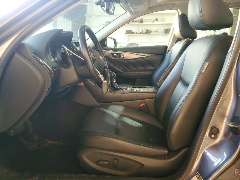 2017 Infiniti Q50 Premium