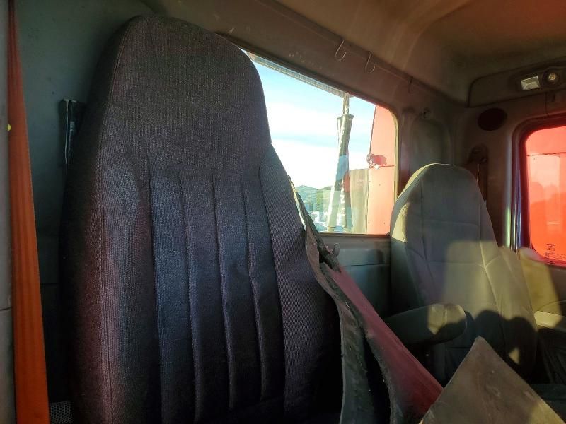 2018 Peterbilt 579 Semi Truck