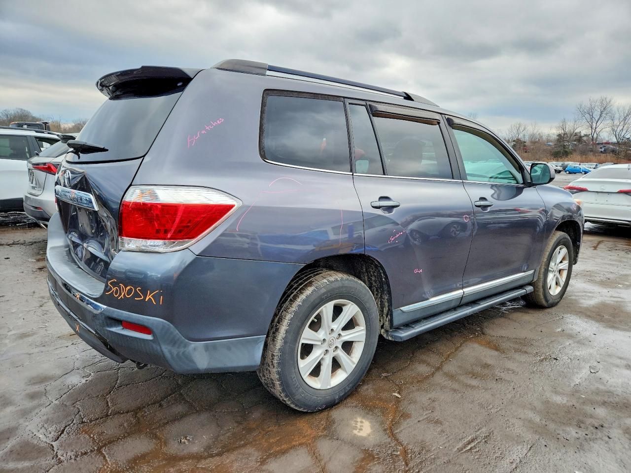 2012 Toyota Highlander Base