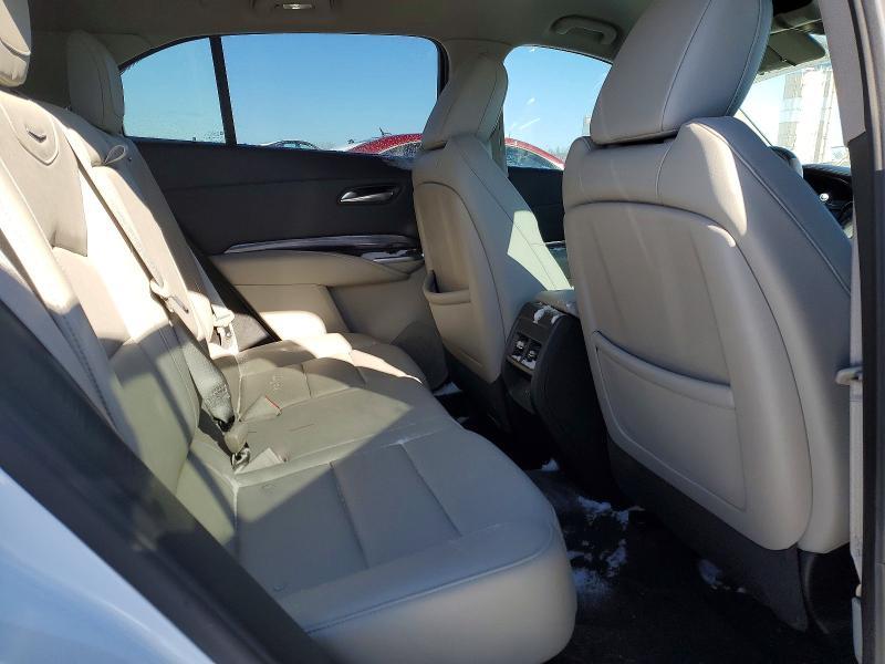 2022 Cadillac XT4 Luxury