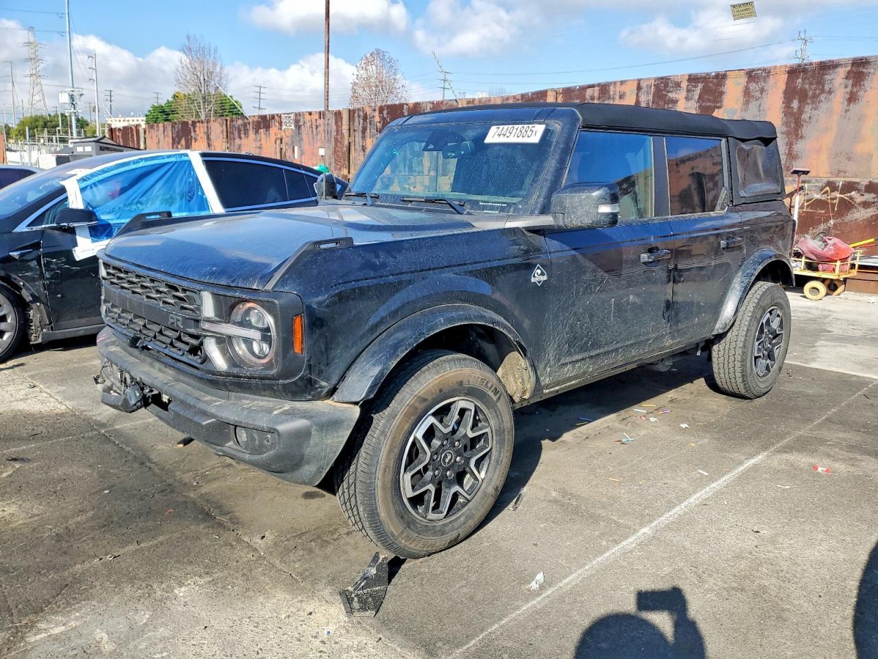 2024 Ford Bronco Outer Banks