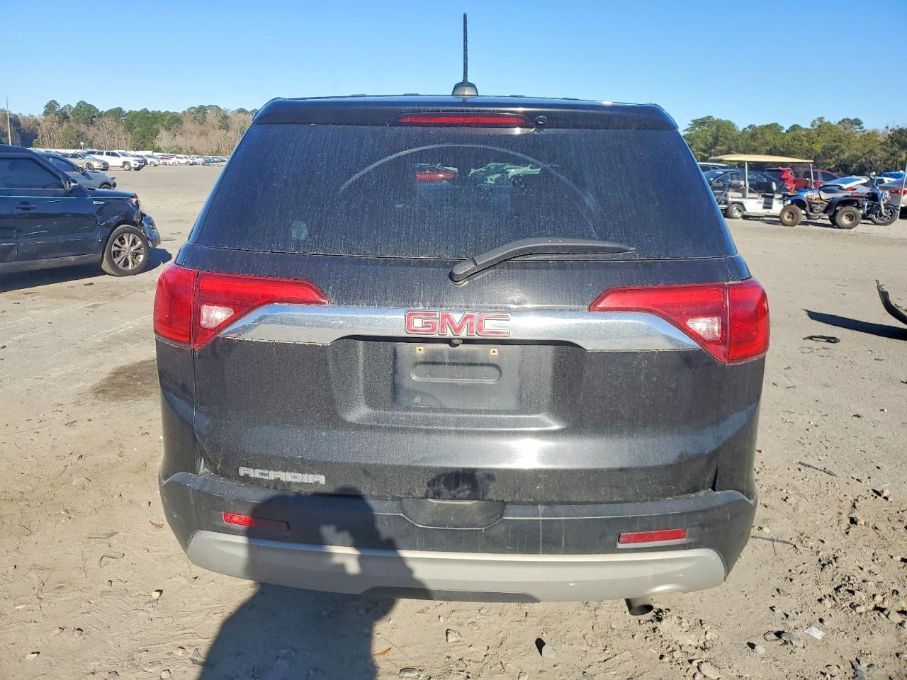 2017 GMC Acadia sle
