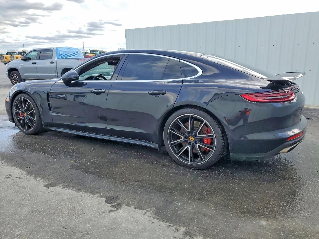 2018 Porsche Panamera Turbo